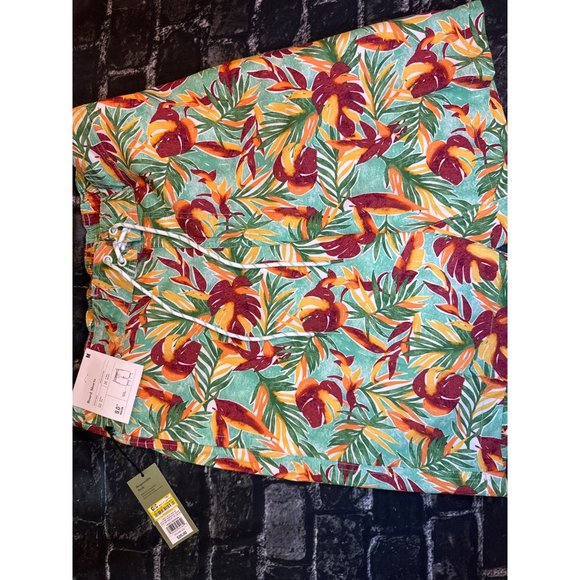 Goodfellow & Co Men's 9" Leaf Print E-Board Swim Shorts, Green/Red, Size M, NWT - Picture 2 of 5